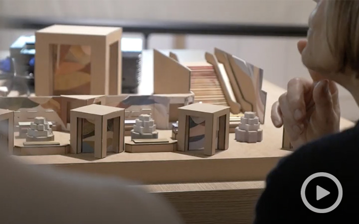 Un partenariat unique entre la librairie de la Boutique du Louvre et l'École Bleue - Ecole Bleue